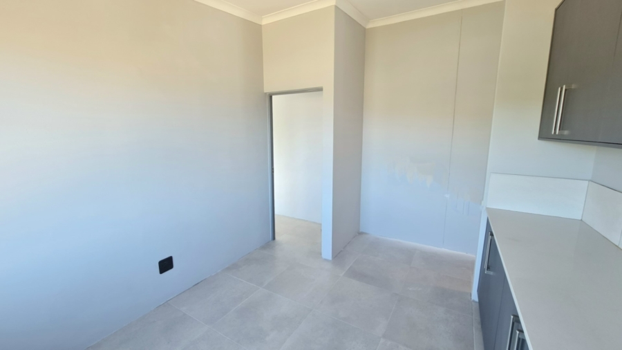 4 Bedroom Property for Sale in Whale Rock Western Cape